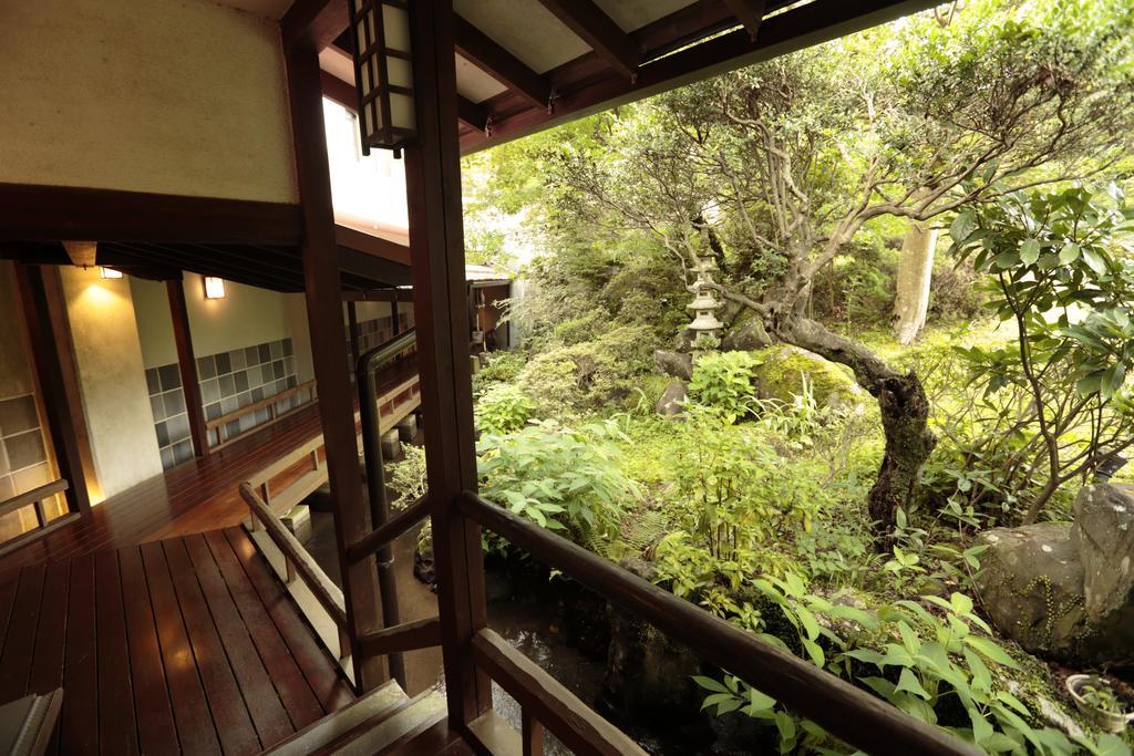 Shirakabeso Hotel Izu  Exterior photo