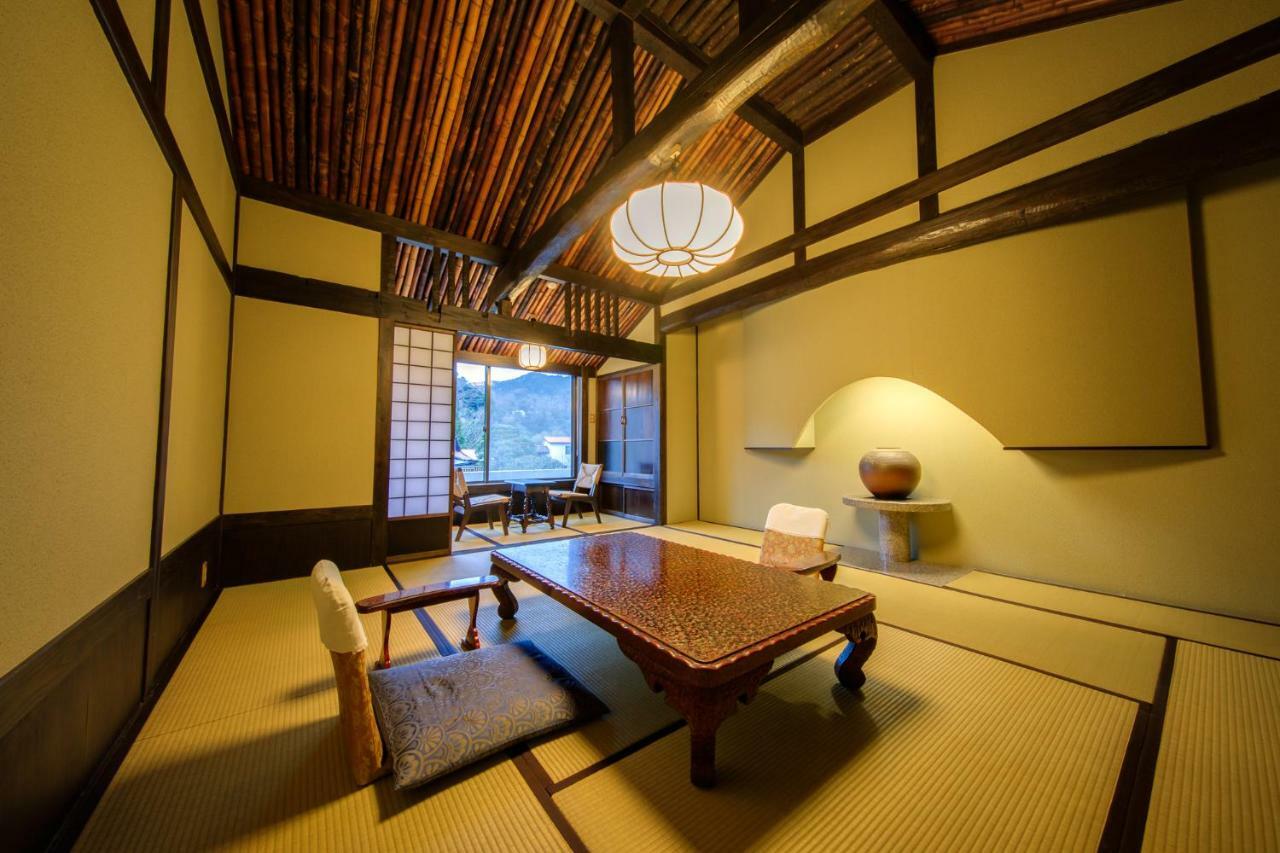 Shirakabeso Hotel Izu  Exterior photo