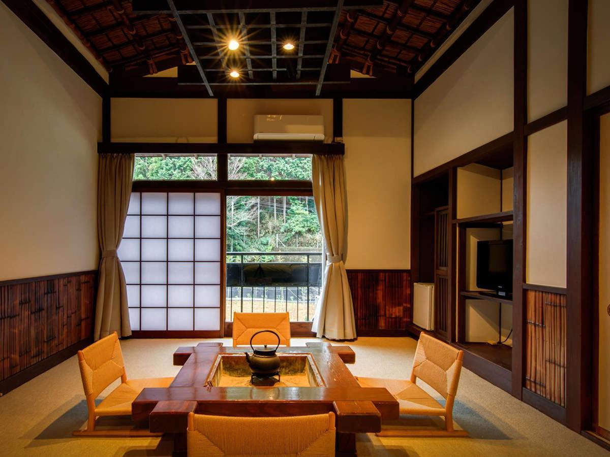 Shirakabeso Hotel Izu  Exterior photo